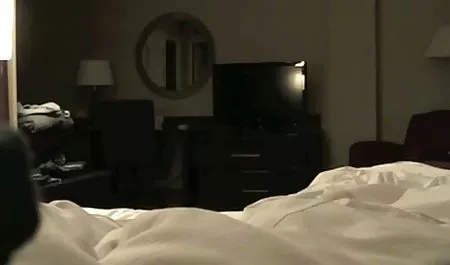 Manis imut naik pussies nonton online sex di mulut pacar