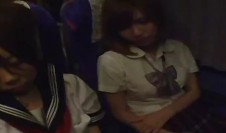 Pelacur Horny memiliki pesta seks nonton bokeb onlain dengan teman-teman