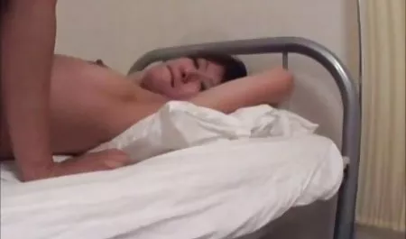 Negro bokep streaming online membawa istri pirang berdada untuk temannya dan dia meniduri seorang bayi