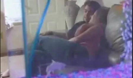 Brunette cantik mendapat anal bercinta dengan nonton bokep arab online seorang pria