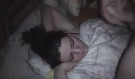 Si pirang memiliki nonton video online xxx alasan kuat untuk mendapatkan kesenangan panas dari seks, karena dia memberikan akses ke semua lubangnya, dari mana pria menjadi gila. Pantat dan vaginanya siap untuk bercinta