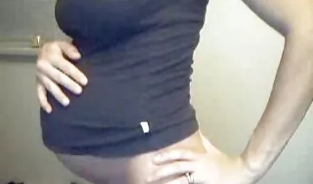 Dua bokap streaming remaja lesbian Mandy More dan Vanessa Gold menjilat vagina