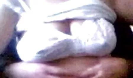 Brunette panas yang video online bokep barat bergairah di stoking seksi dipaku di anal