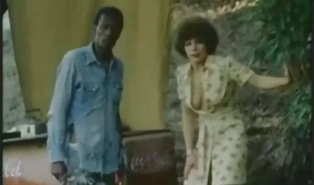 Pasangan yang sudah menikah akan dikacaukan oleh cewek nonton bokep korea streaming muda