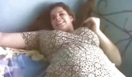 Mahasiswa Asia Busty dengan vagina berbulu meniduri seorang pria cantik bokep online semi