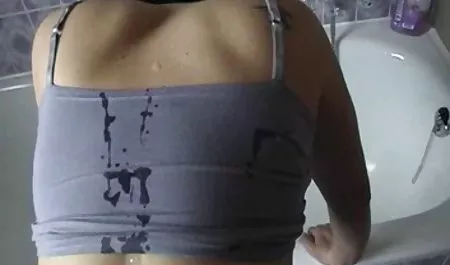 Ebony bokep online smu dengan kontol besar meniduri mulut busty pirang Kagney Lynn Carter