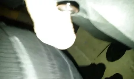 Hari ini mereka tidak membawa gigolo, tetapi memutuskan untuk bermain lesbian, menjilati lubang bokep 0nline anal satu sama lain dan mengendarai mainan dengan ukuran tidak nyata ke dalamnya.