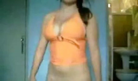 Untuk bioskop55 bokep menyeberangi jembatan gantung, seorang gadis pirang tipis perlu mengisap ayam dan bercinta