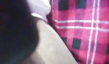 Gay bokep kimcil online membungkuk dengan kanker dan mengambil dua penis hitam dan putih