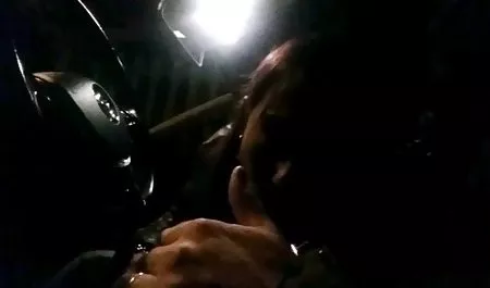 Gay dengan penuh gairah meniduri anusnya yang terangsang dengan kontol bokep online ayu azhari karet yang tebal
